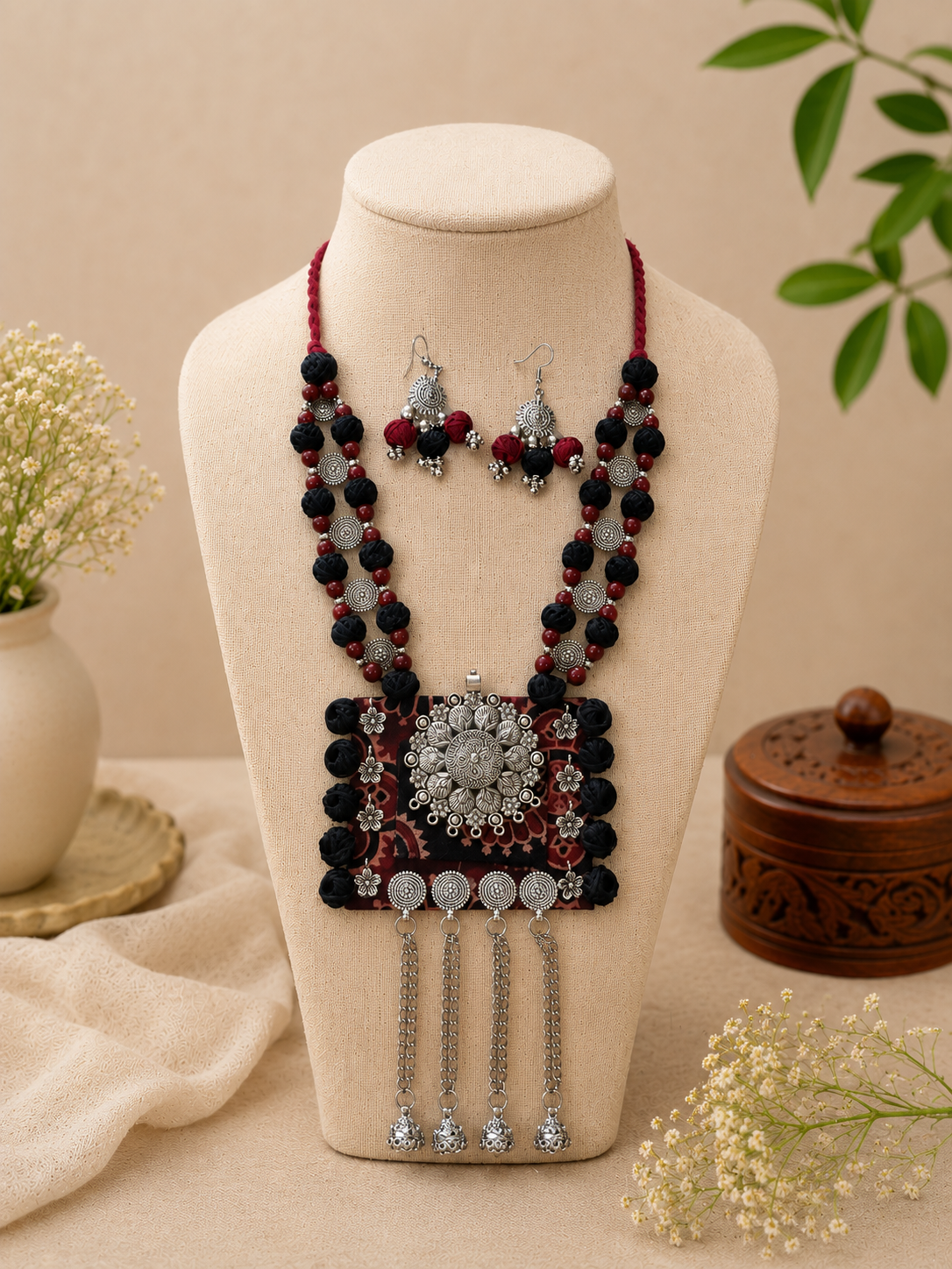 Mridula Artisan Necklace Set