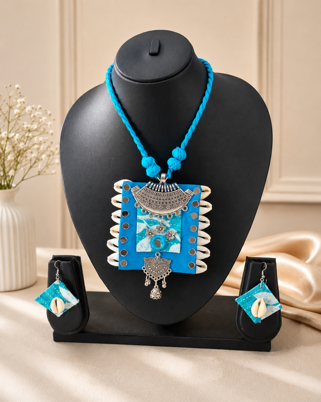 Kaudi Tribal Fabric Necklace Set