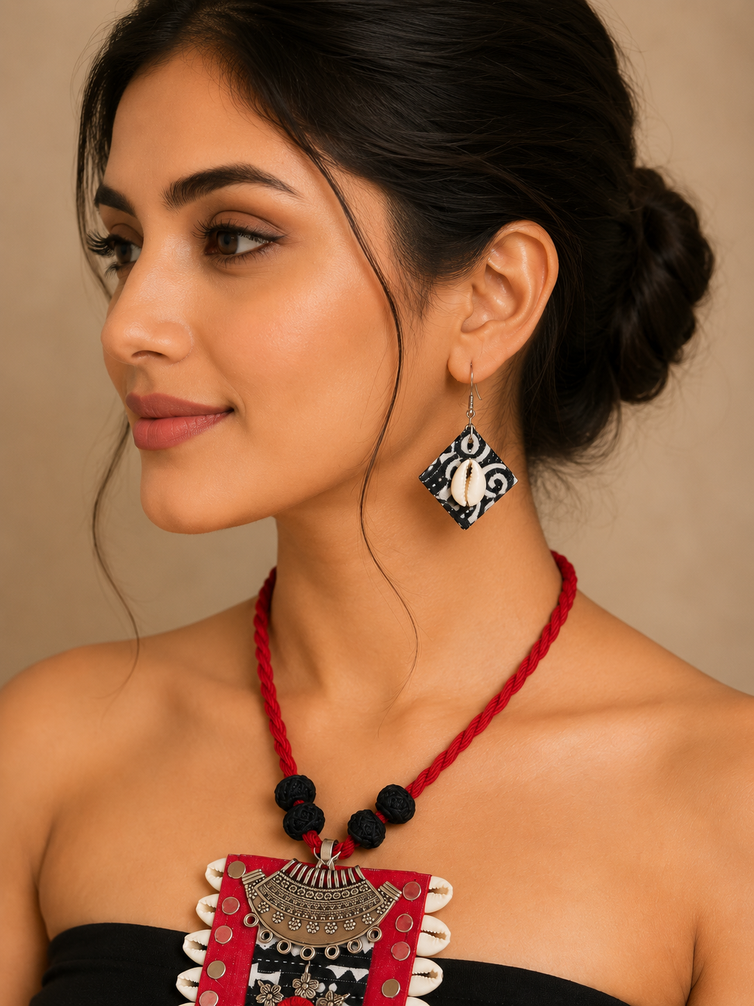 Kaudi Tribal Fabric Necklace Set