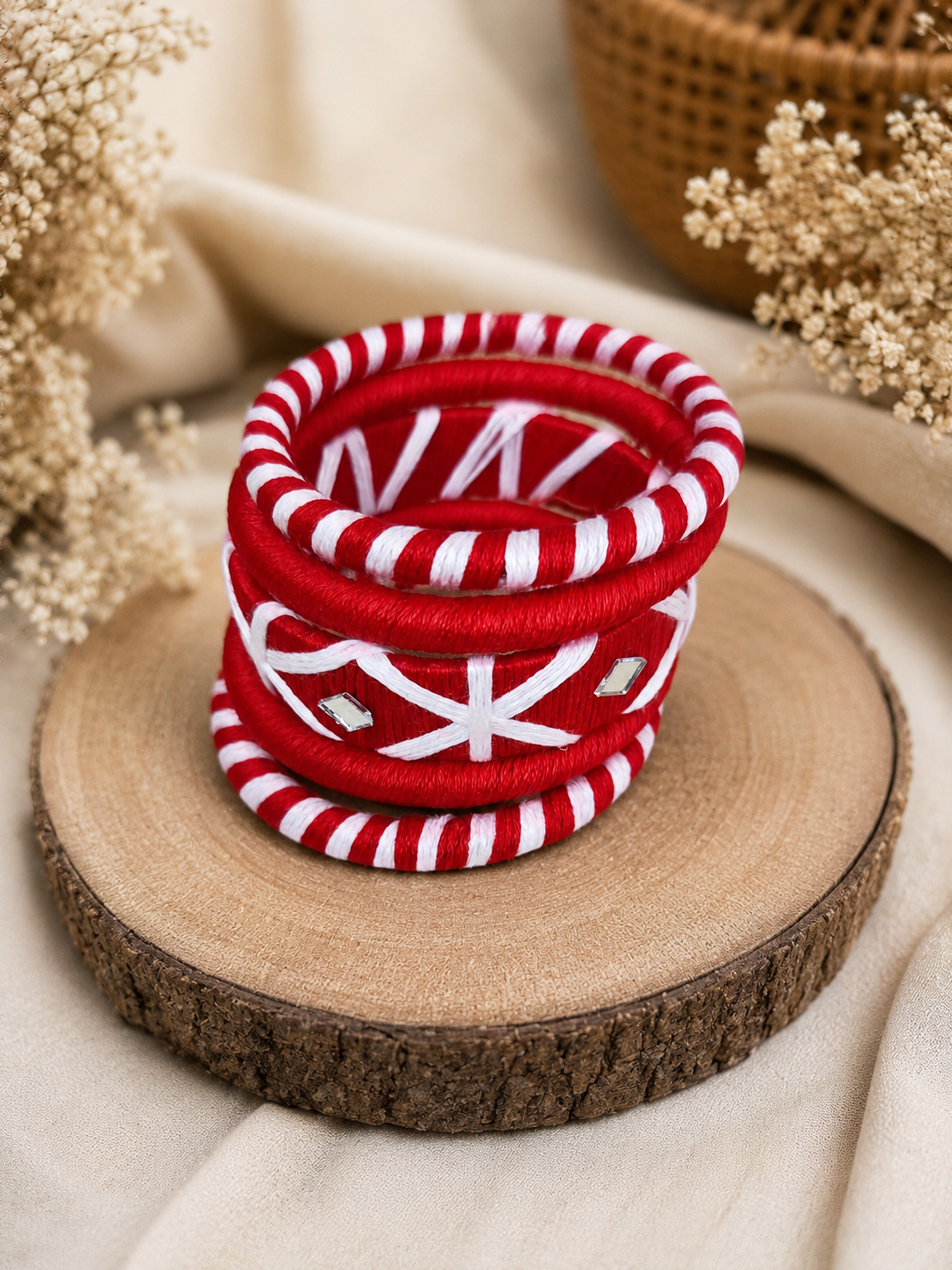 Rang Threa dwork Bangle Set
