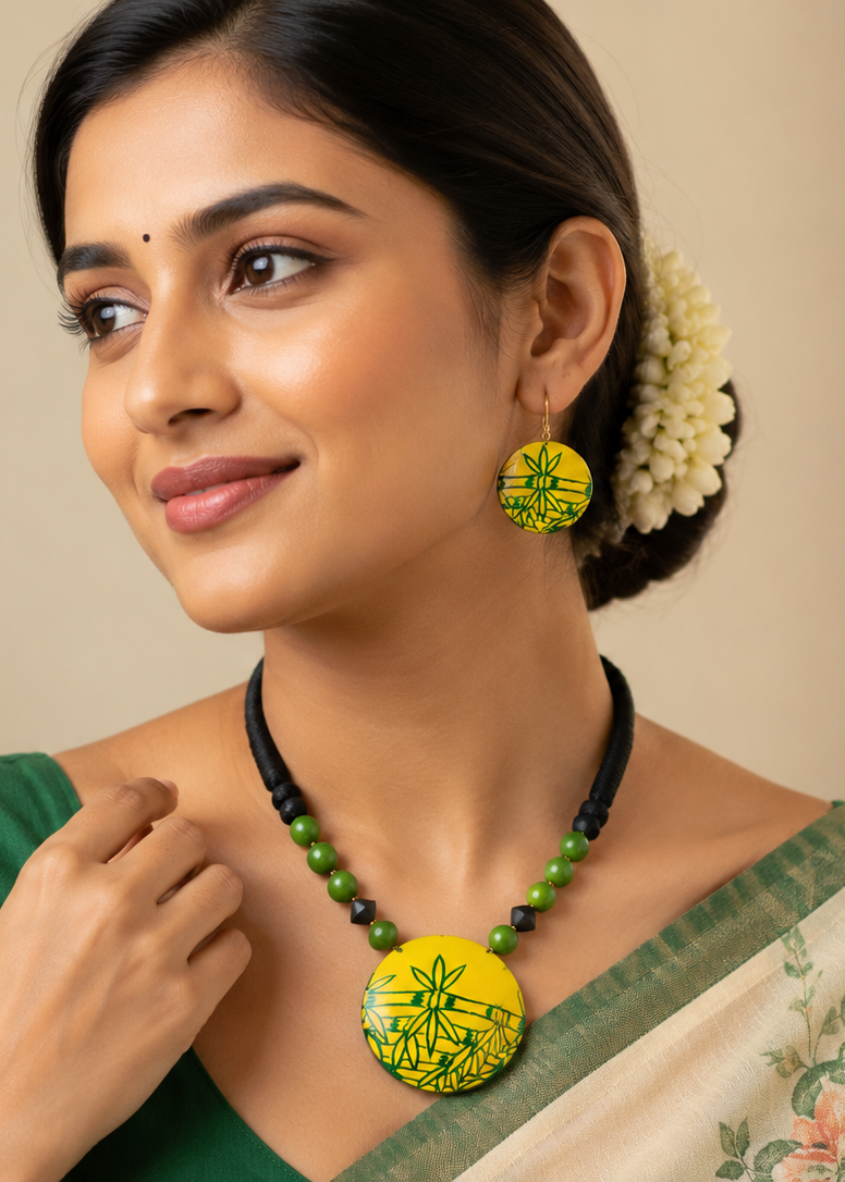 Haritvana Bamboo Pendant Set