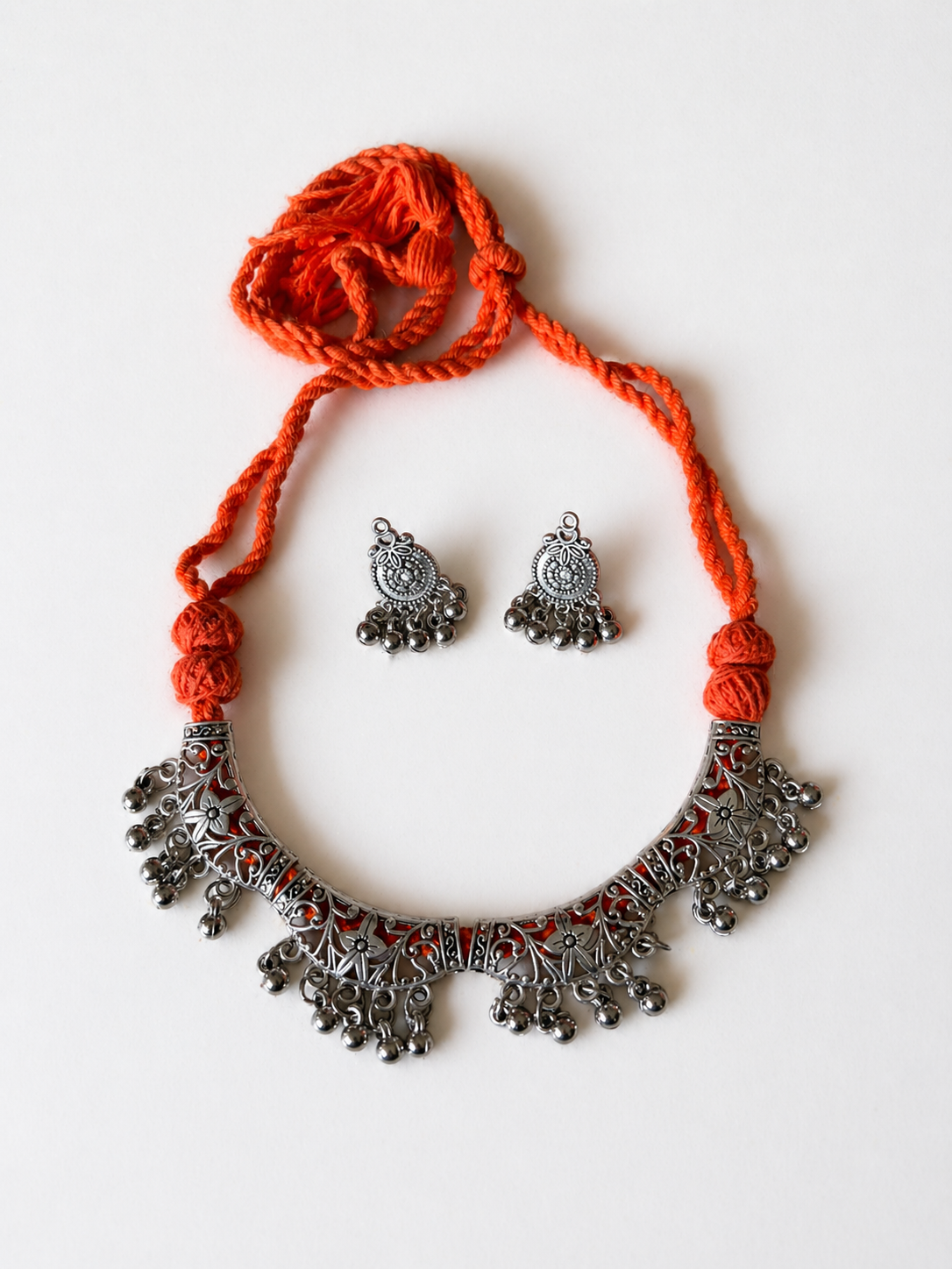 Threaded Oxidised Floral Choker Set