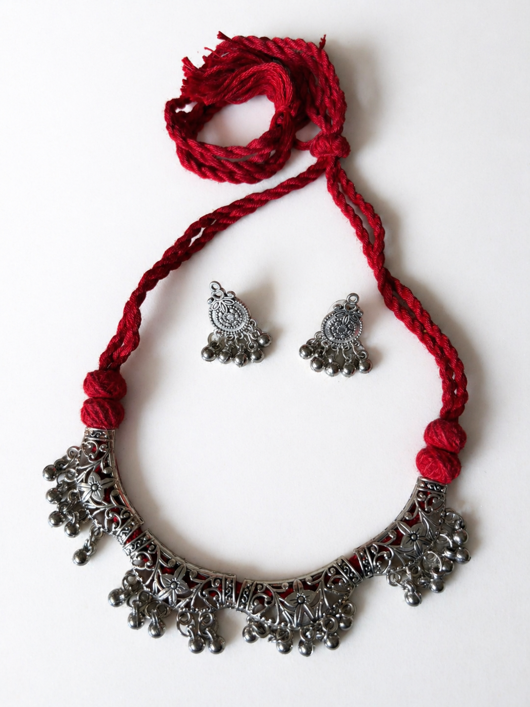 Threaded Oxidised Floral Choker Set