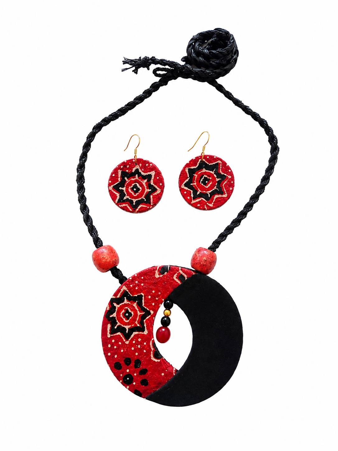 Raktika Eclipse Pendant Set