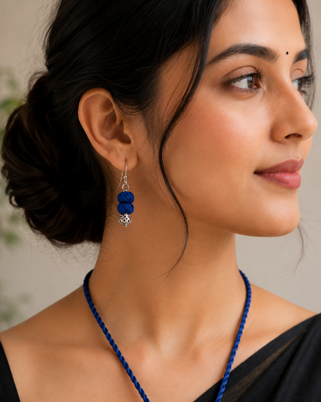 Aarini Artisan Pendant Set