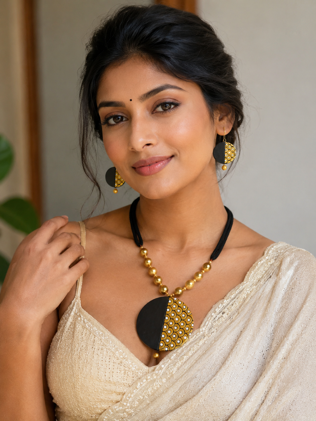 Golden Eclipse Artisan Necklace Set