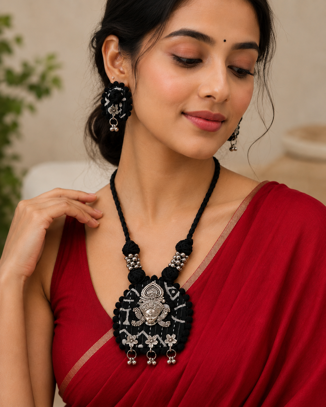 Vanya Devi Artisan Jewellery Set