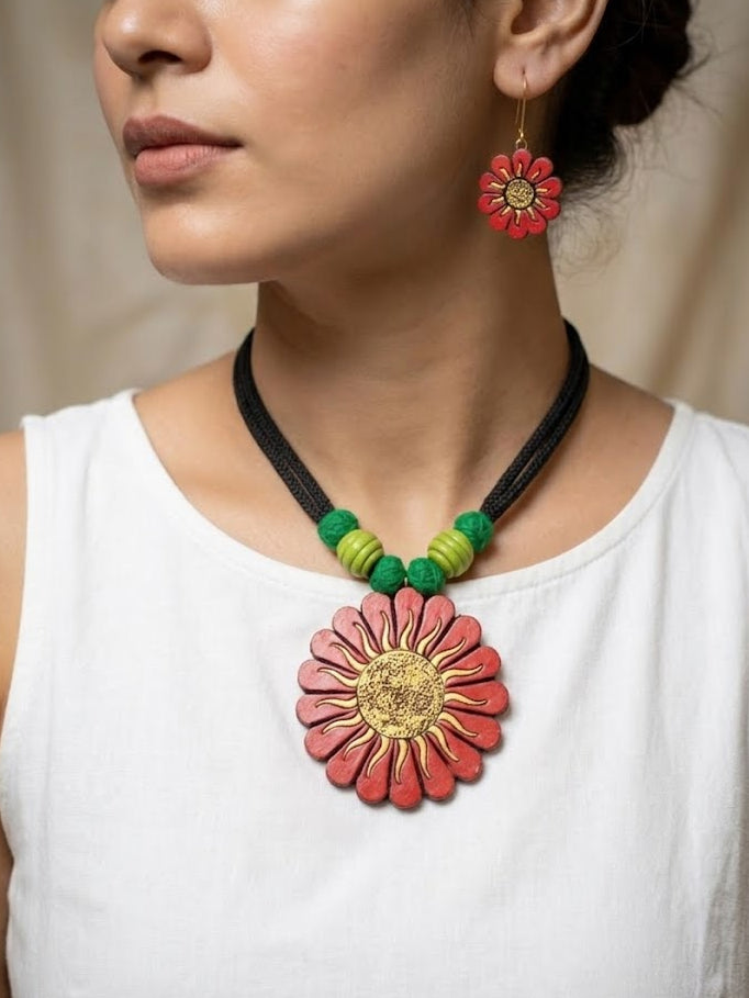 Bloom Charm Handmade Necklace Set