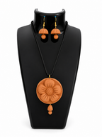 Blossom Mud Pendant Set
