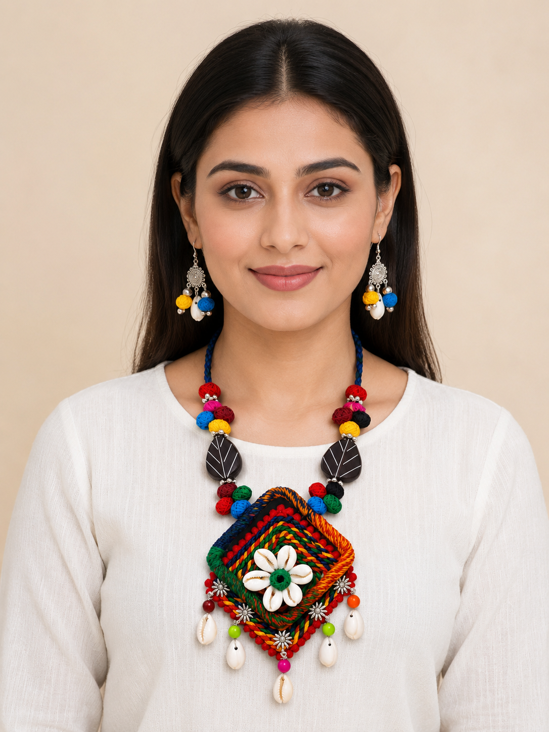 Handcrafted Floral Shell Pendant Necklace Set