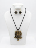 Lotus Aura Antique Necklace Set