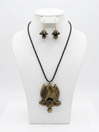 Lotus Aura Antique Necklace Set