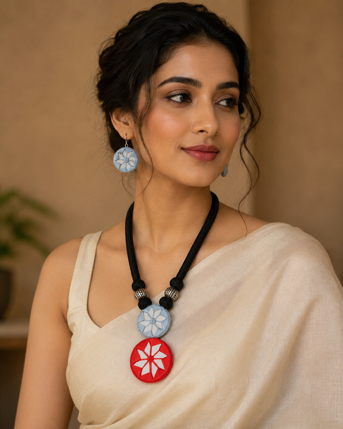 Aster Mirror Pendant Necklace Set