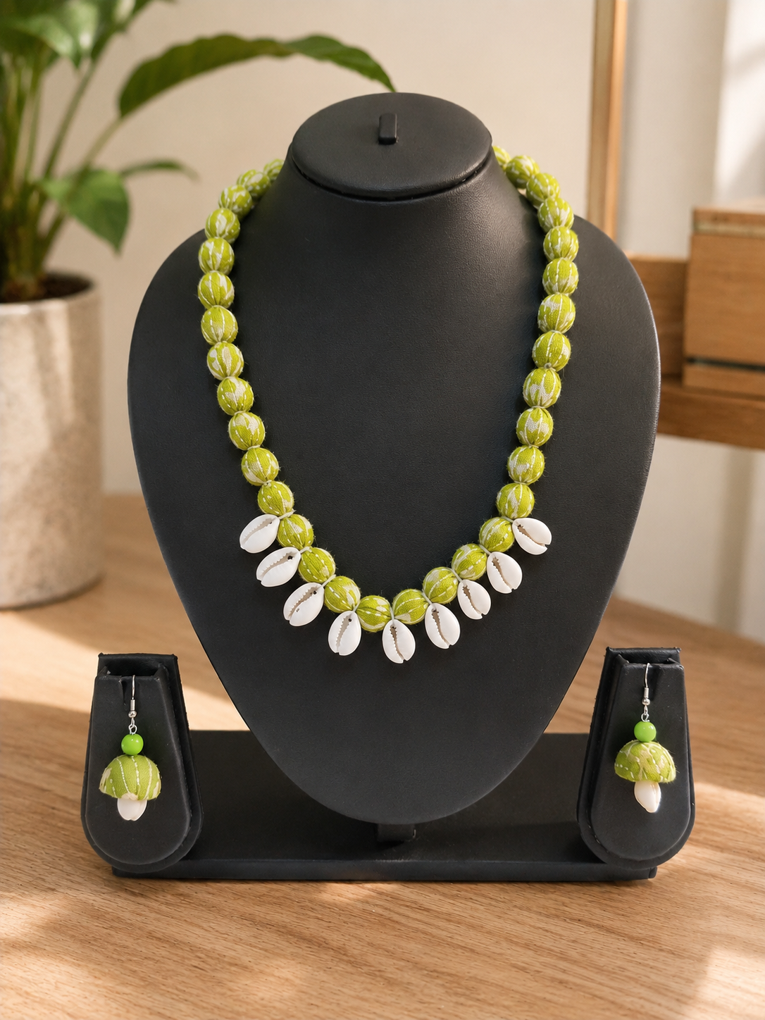 Fabric & Cowrie Shell Necklace Set