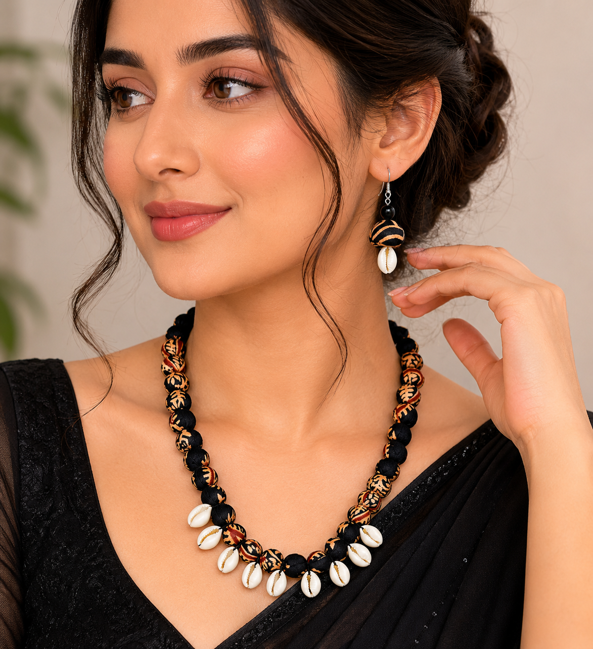 Fabric & Cowrie Shell Necklace Set