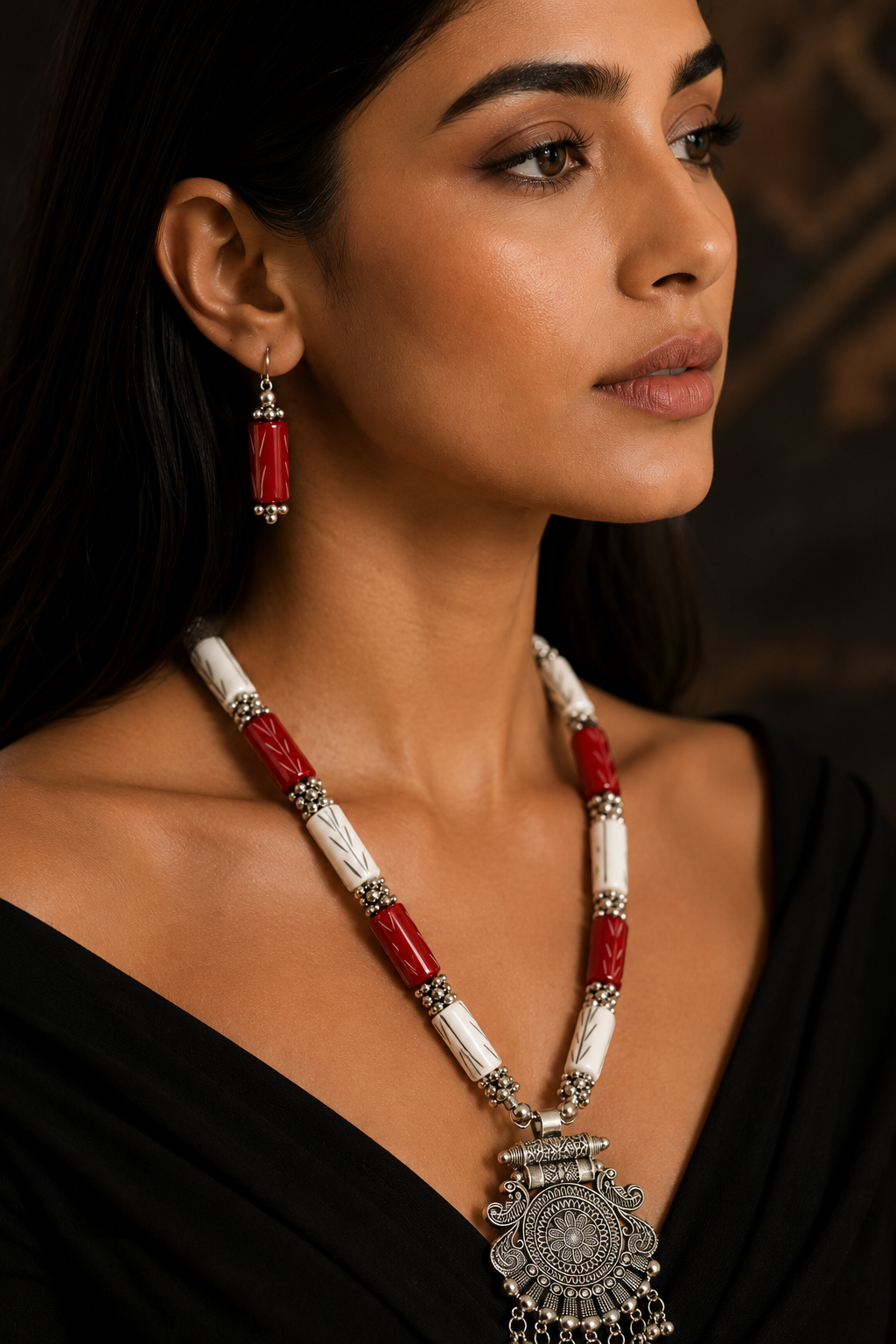 Shvetika Silver Pendant Necklace & Earrings Set