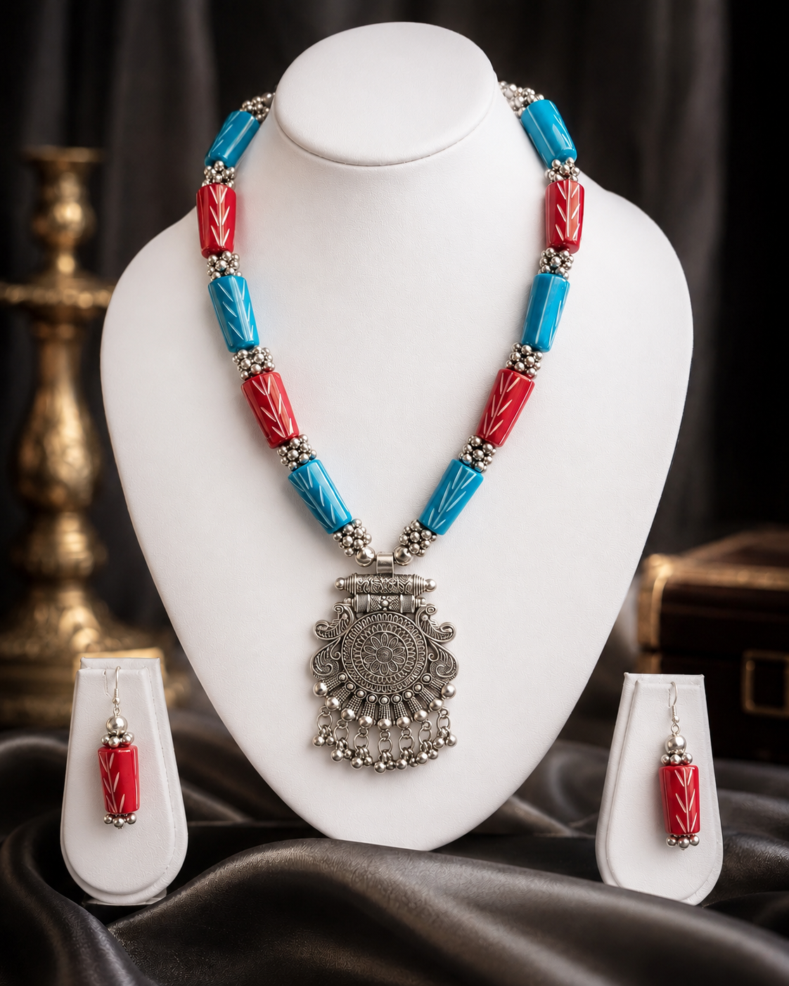 Chandrika Pendant Necklace & Earrings Set