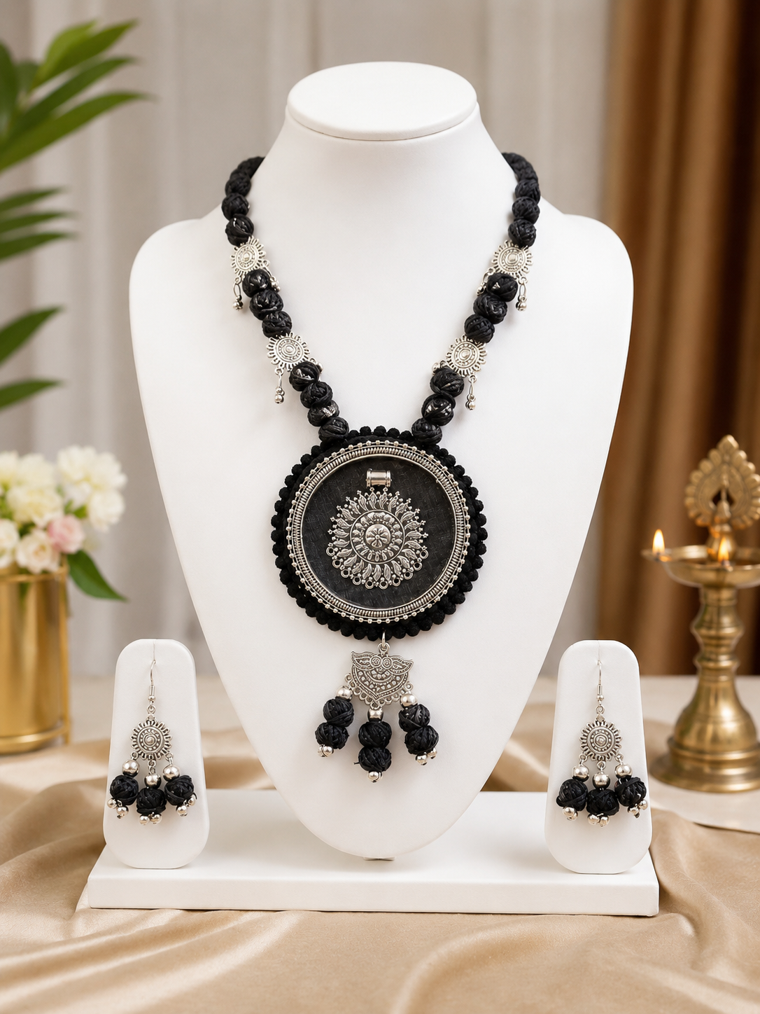 Gulnaar Mandala Handmade Necklace & Earrings Set