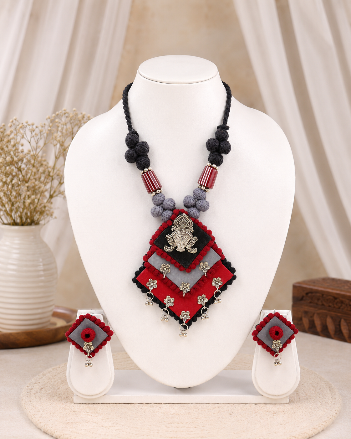 Gulnaar Devi Fabric Black And Maroon Necklace Set