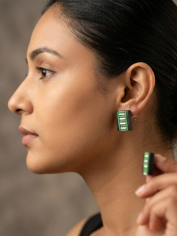 Mint Groove Geometric Stud Earrings
