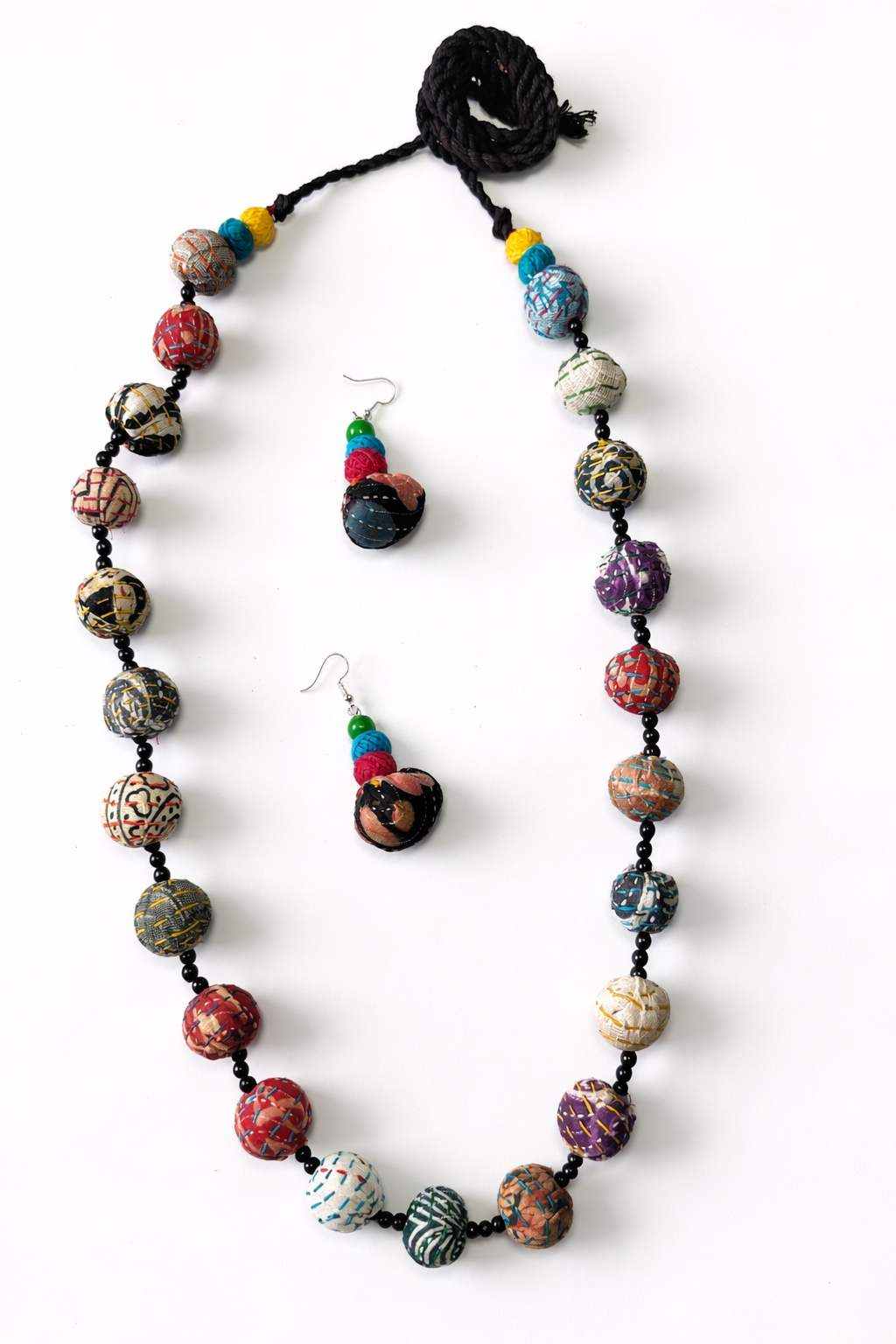 🎁 Handcrafted Fabric Bead Necklace Set (100% off)