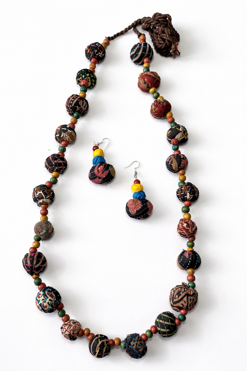 🎁 Handcrafted Fabric Bead Necklace Set (100% off)