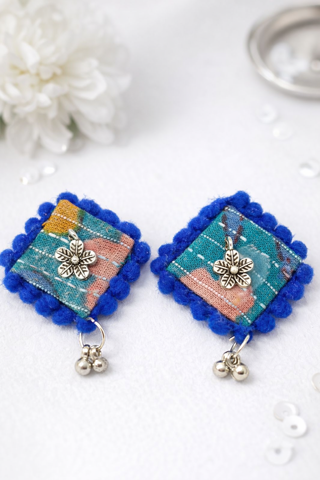 🎁 Ajrak Diamond Earrings (100% off)