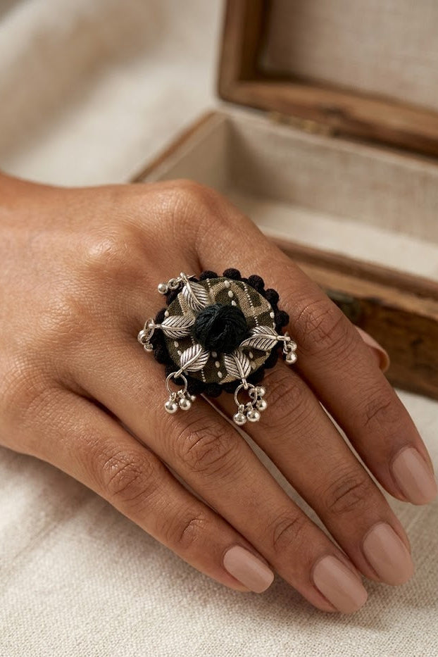 Charm Folk Handcrafted Ring