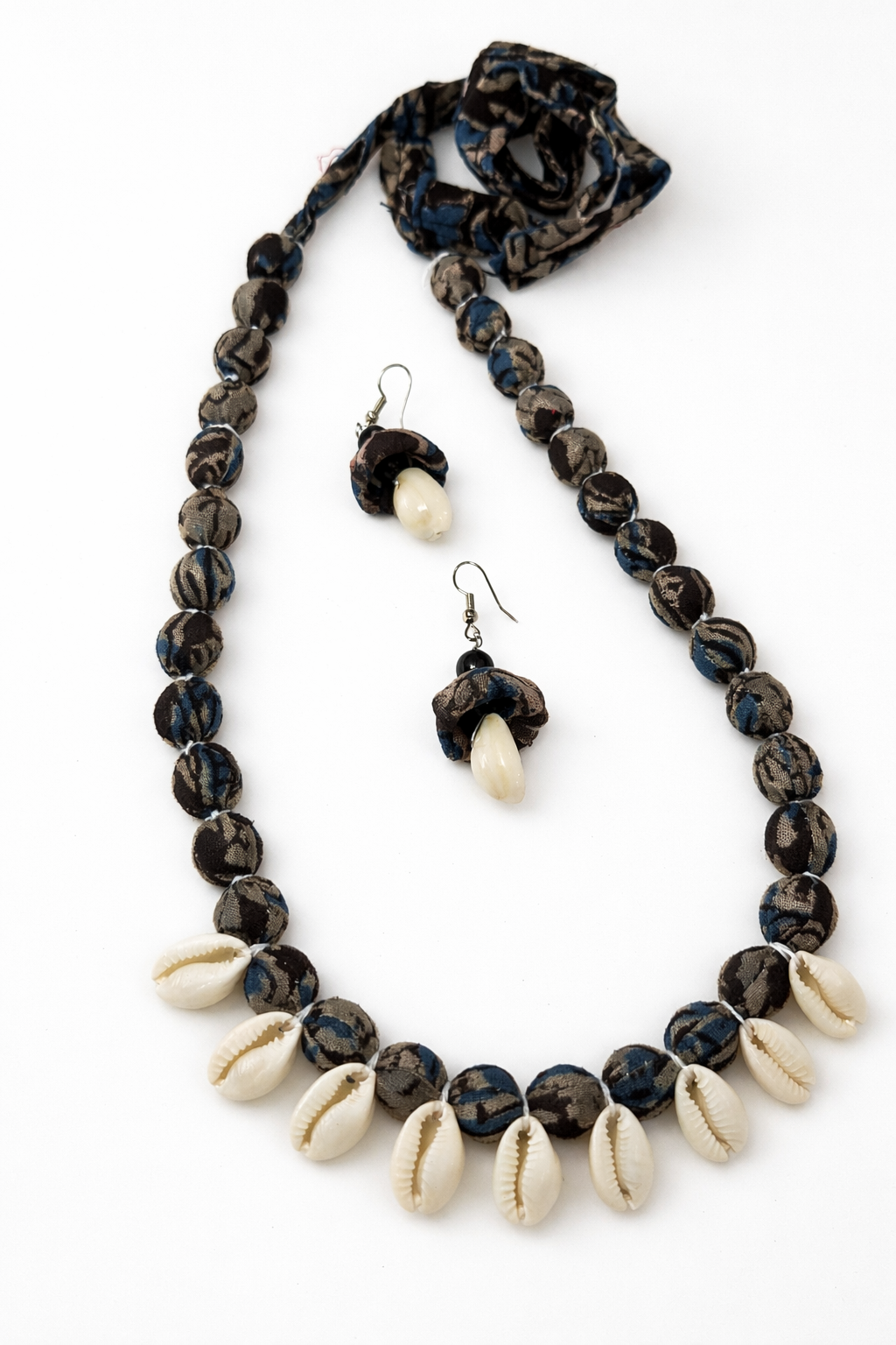 Fabric & Cowrie Shell Necklace Set