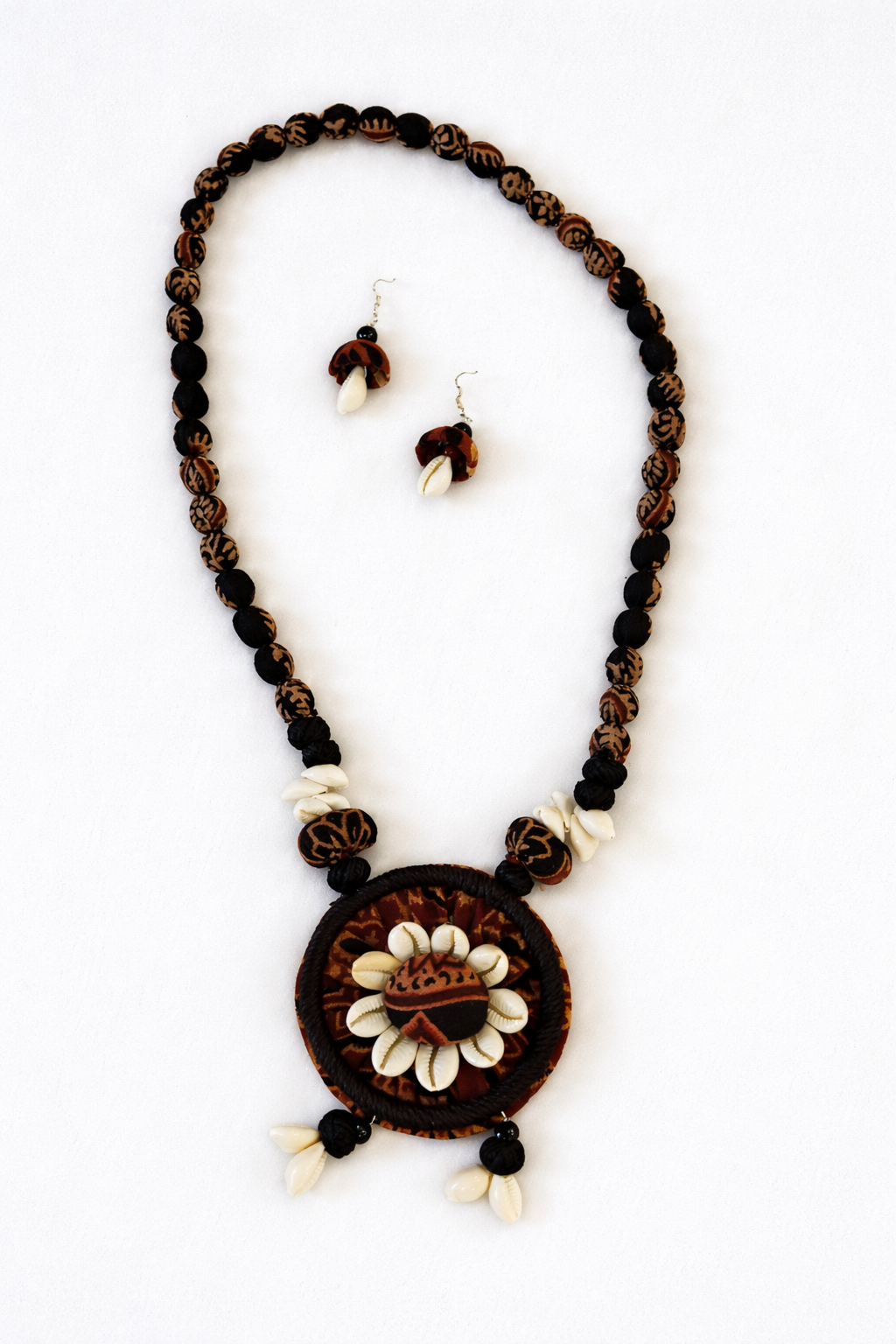Bohemian Cowrie Shell Necklace Set