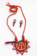 Clay Folk Fan Necklace Set