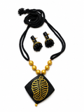 Leaf Charm Necklace Set