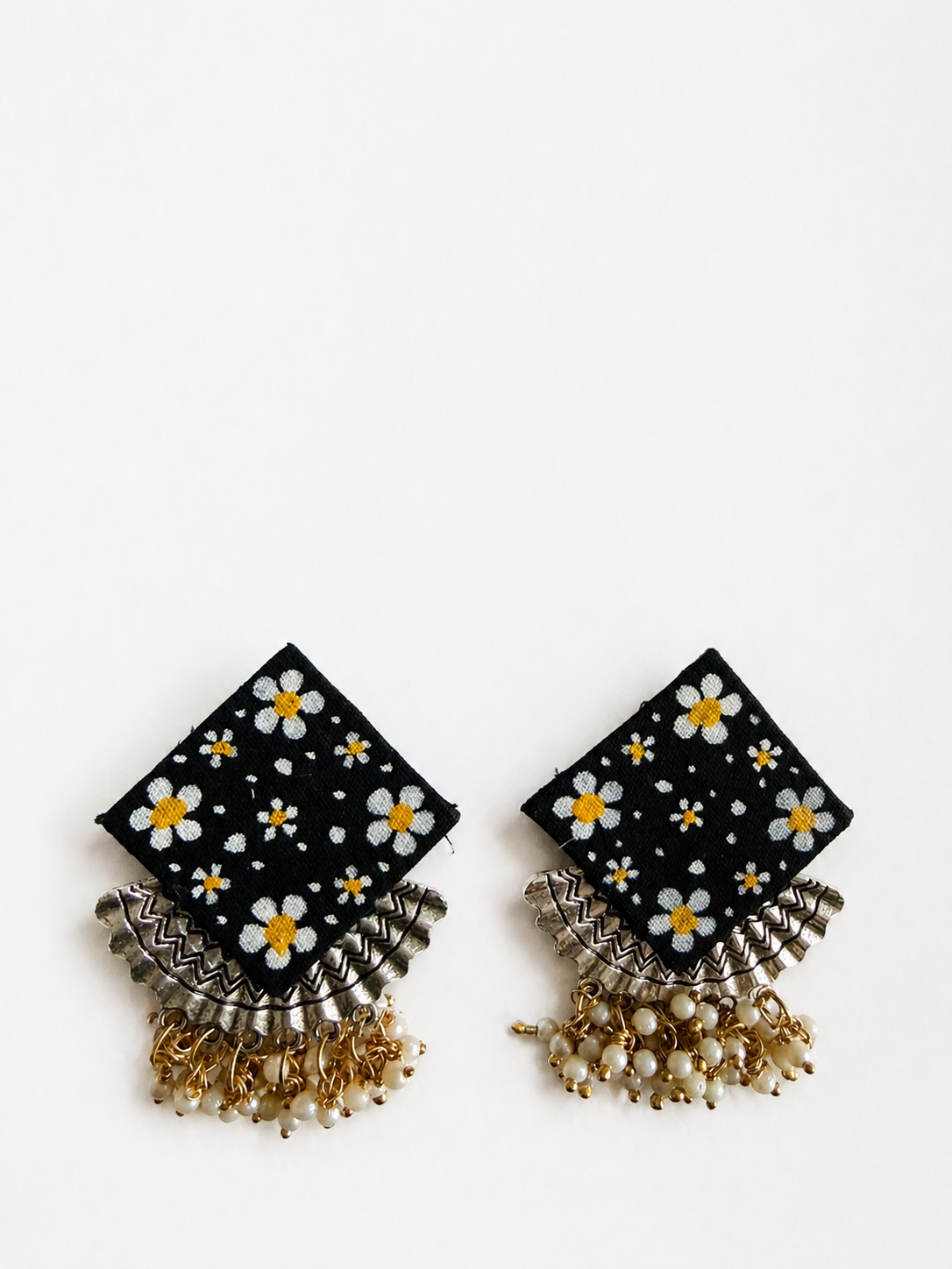 Bloom Drape Pearl Earrings
